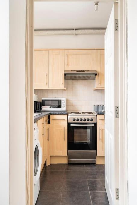 Cozy Apt In Central London Exterior photo
