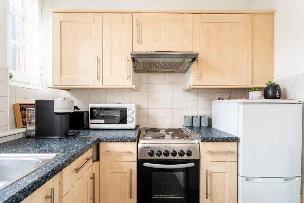 Cozy Apt In Central London Exterior photo